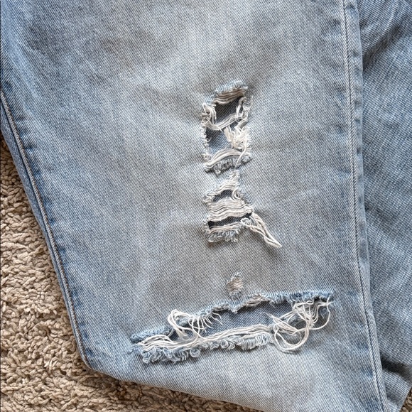 Levi's 501 Light Blue Distressed Boyfriend Jeans - Picture 2 of 12